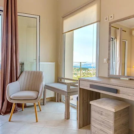 Saint John, By Estia فيلة